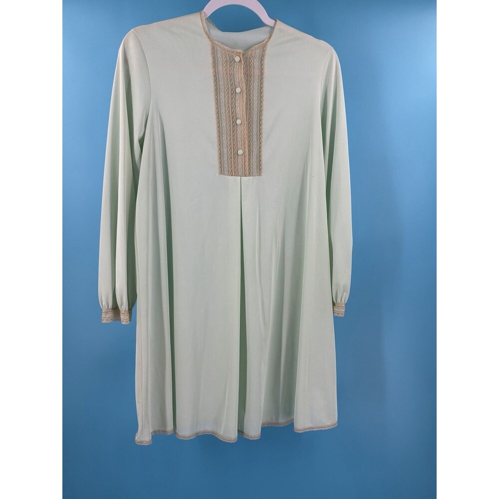 Vintage Vanity Fair Nightgown Size 32 Seafoam Green Nylon Lace Long Sleeve